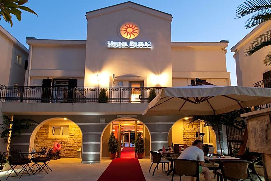 Vila Đurić - Ex Hotel Đurić