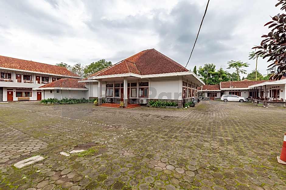 Yehezkiel Hotel Lembang Mitra RedDoorz