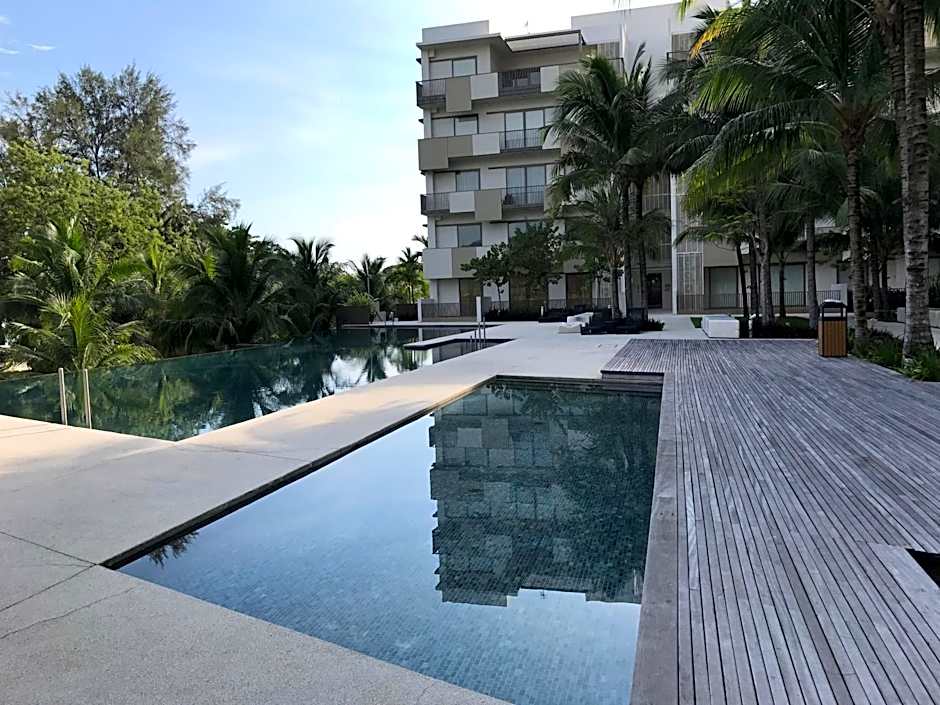 By The Sea@Side Seaview n swimming pool view #133A