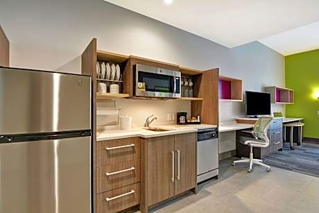 King Studio Suite - Non-Smoking