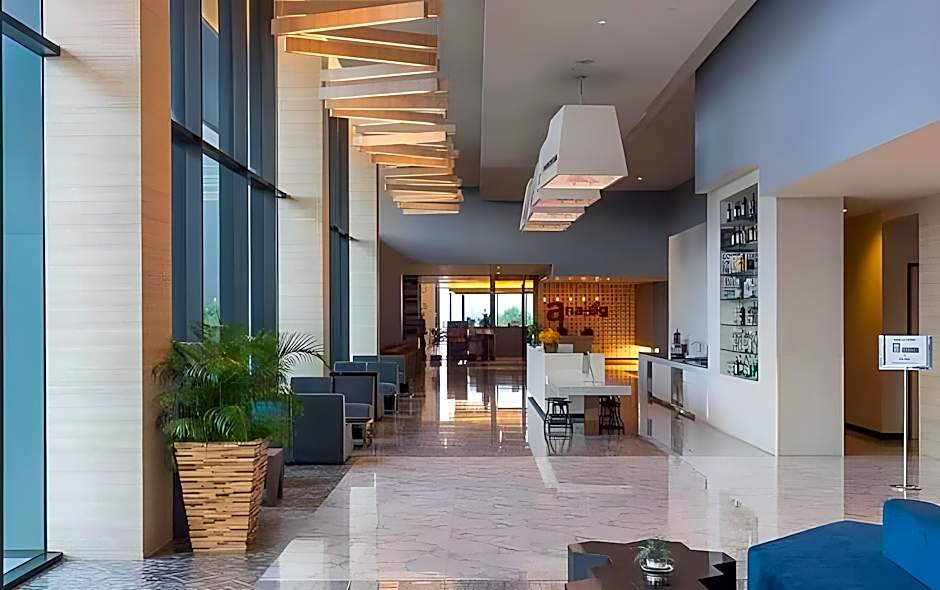 Tsix5 Phenomenal Hotel Pattaya