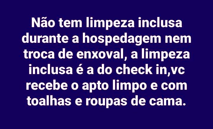 Golden dolphin Express 5pessoas mais 1 criança até 5 anos com toalhas e roupas de cama,lençóis, travesseiros e fronhas e 3 parques aquáticos termais limpeza impostos e taxas já incluso