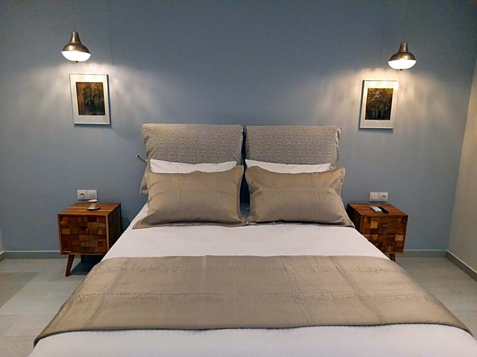 Edward Art Hotel – Nidri, GA