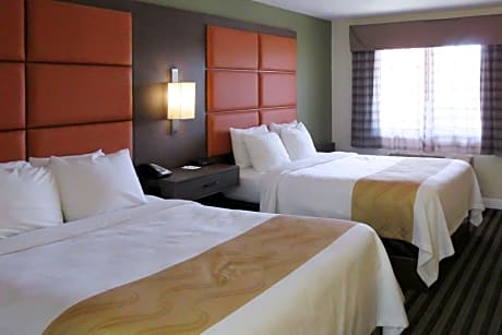 Queen Room with Two Queen Beds - Accessible/Non-Smoking