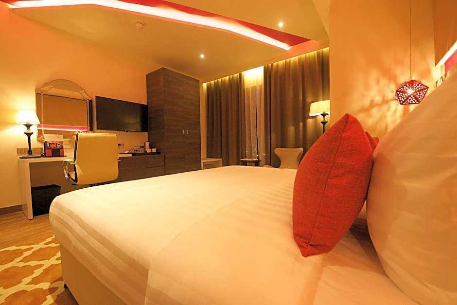 Carnelian Muscat - Airport Hotel