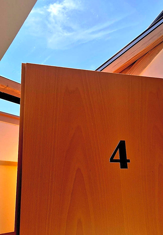 Bled Lesce station rooms and depo