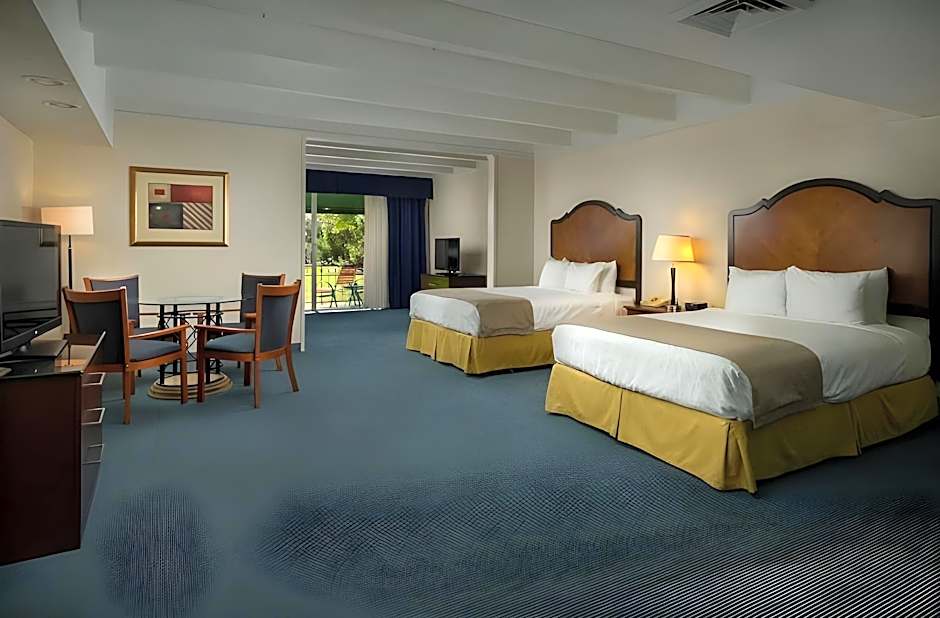 Independence 47 Hotel
