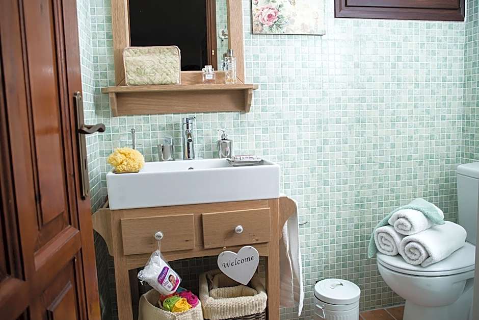 Amboula Beach Apartments