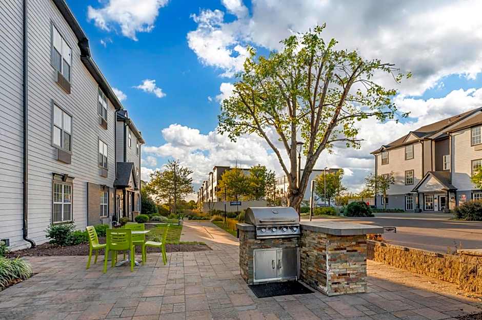 MainStay Suites Sterling near Dulles Town Center