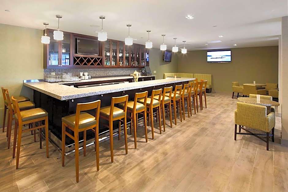 Hilton Garden Inn Reagan National Airport