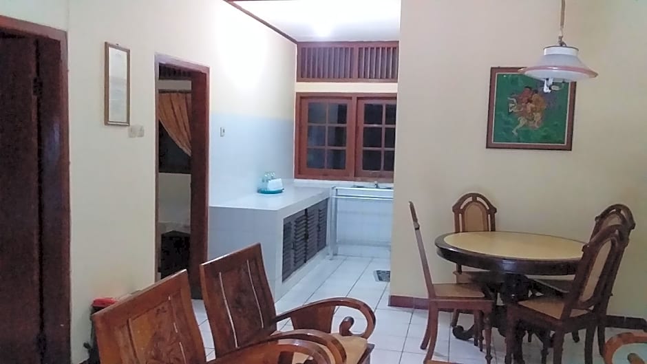 Komajaya Komaratih Hotel