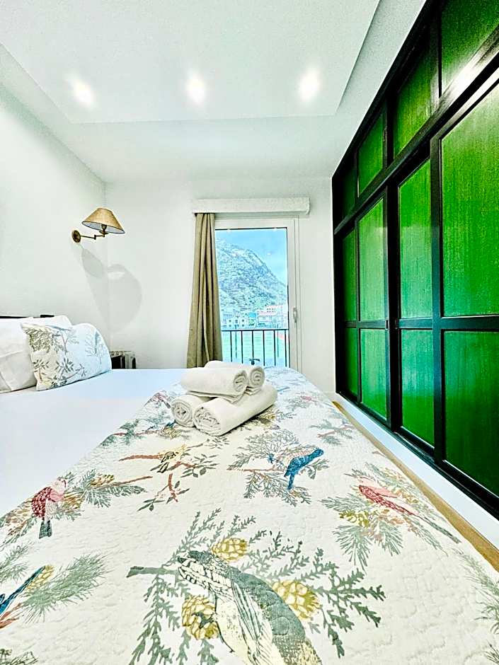 VALE MAR Guest