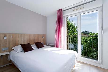 Three-Bedroom Apartment (8 Adults)