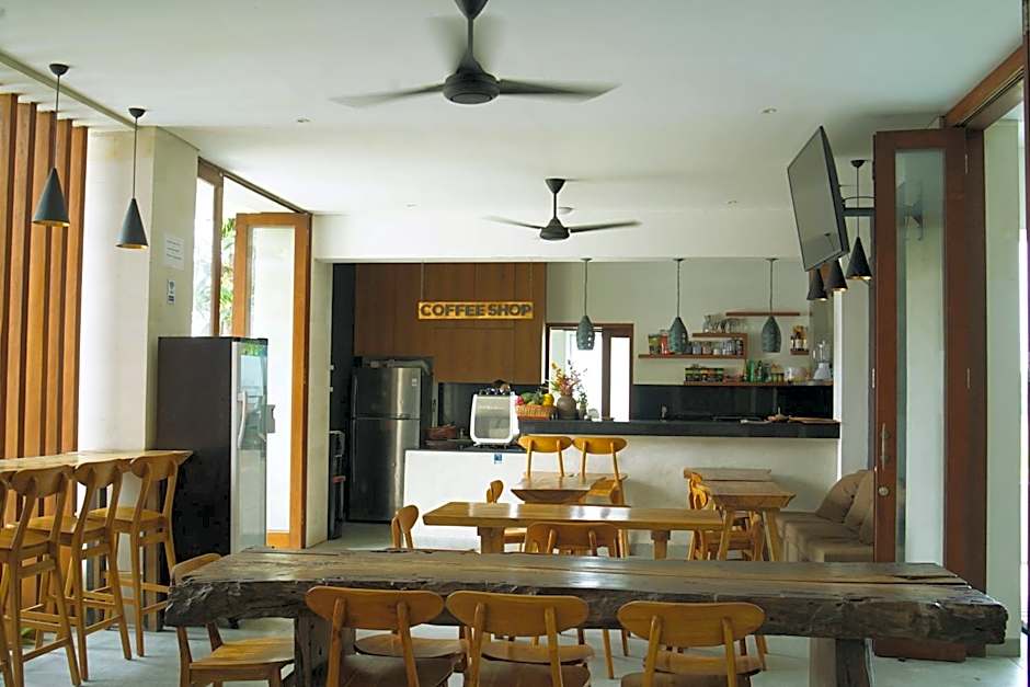 The Kd Suites & Coffee Shop