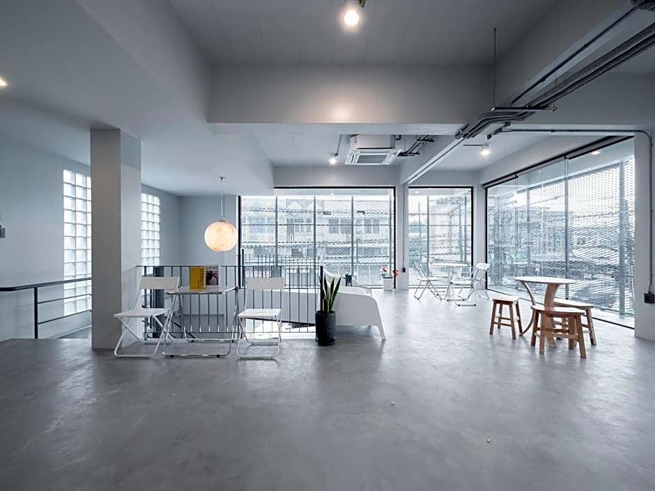 Moonlight Cafe and Hotel