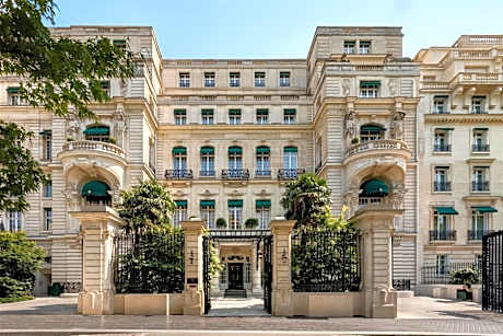 Shangri-La Hotel, Paris