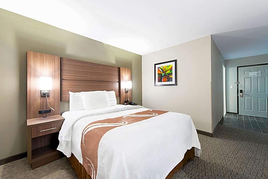 Quality Inn Mishawaka - South Bend