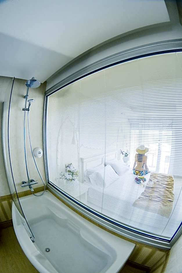 Hydrele Beach Hotel & Village