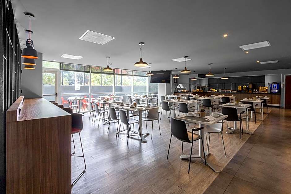 City Express Plus by Marriott Guadalajara Expo