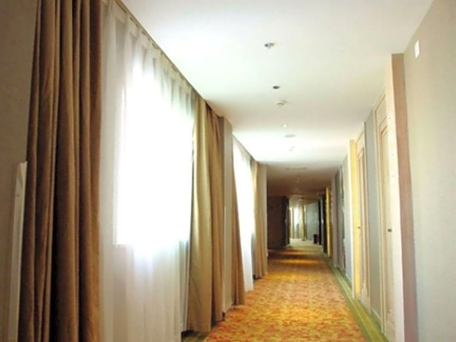 GreenTree Inn Huzhou South Street Chaoyin Bridge Business Hotel