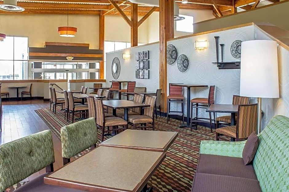 Lifestyle Inn Cedar Falls