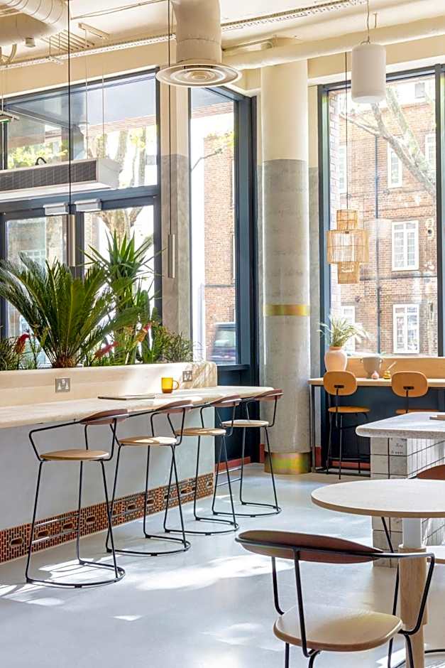 Bermonds Locke, Tower Bridge