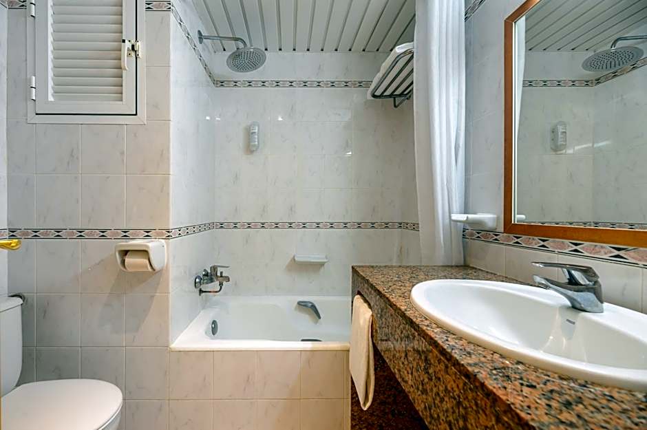 Vibra Mare Nostrum Hotel