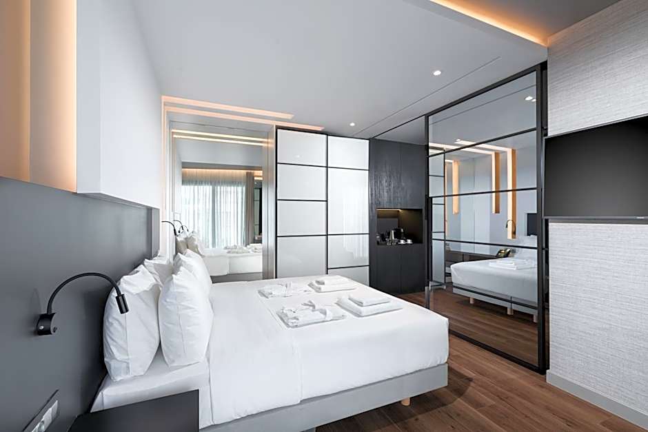 Ivis 4 Boutique Hotel