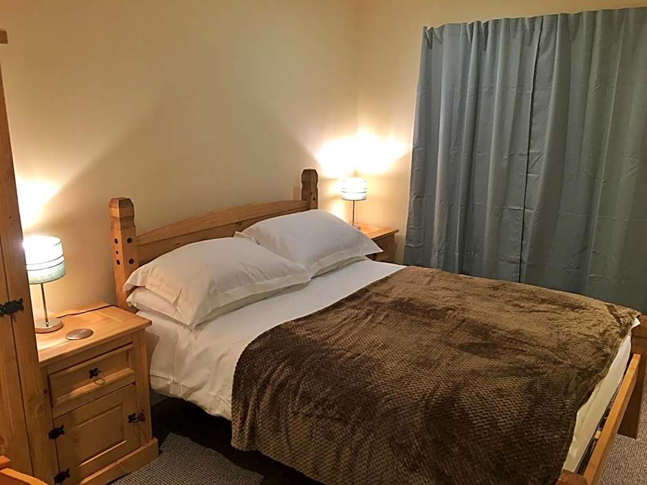 Camelot Seafront Hotel