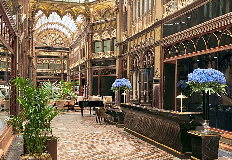 Parisi Udvar Hotel Budapest, part of Hyatt