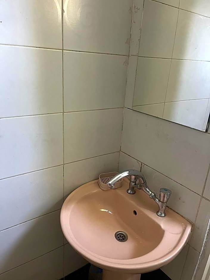 Seko Kato Nile View Hostel