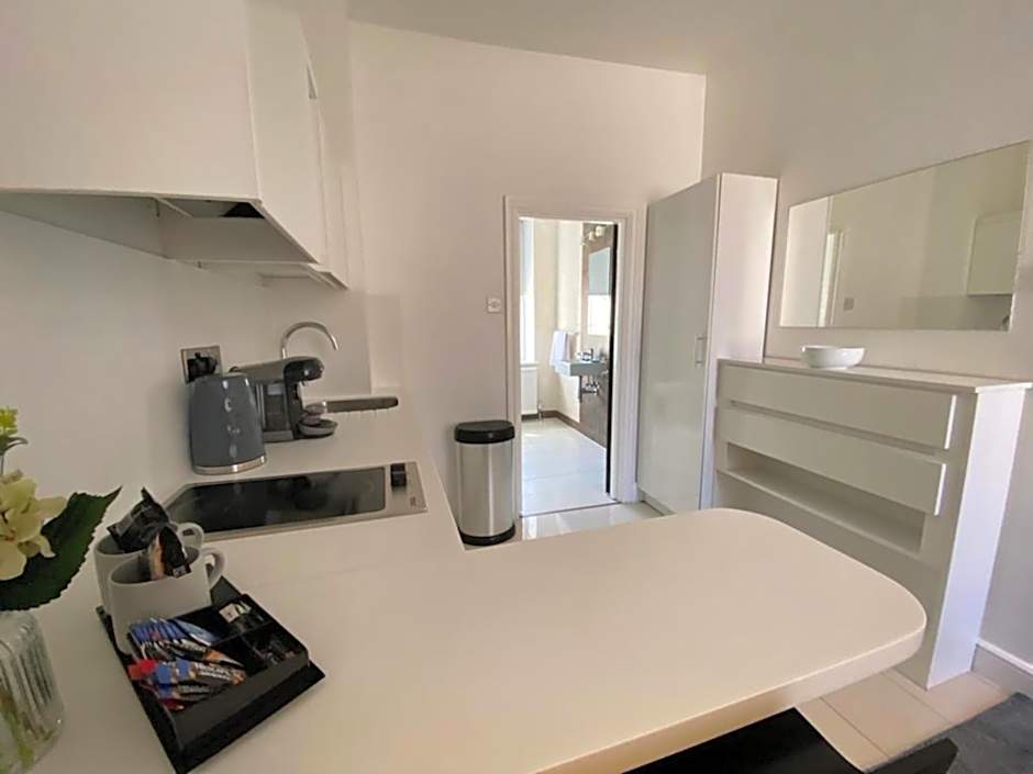 Sun Street Aparthotel