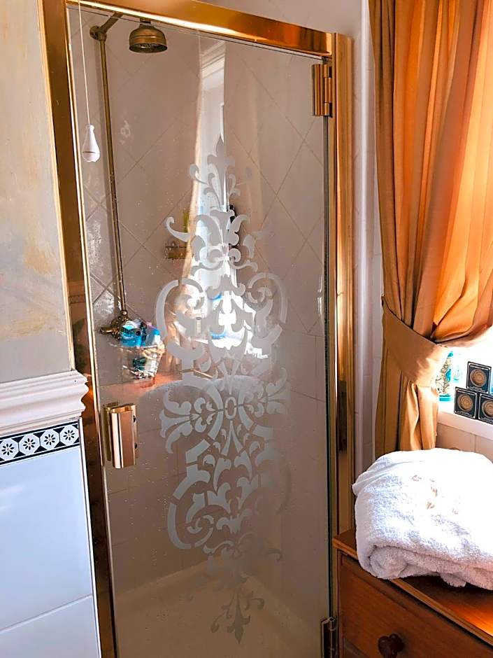Wynberg House Bed & Breakfast Swansea
