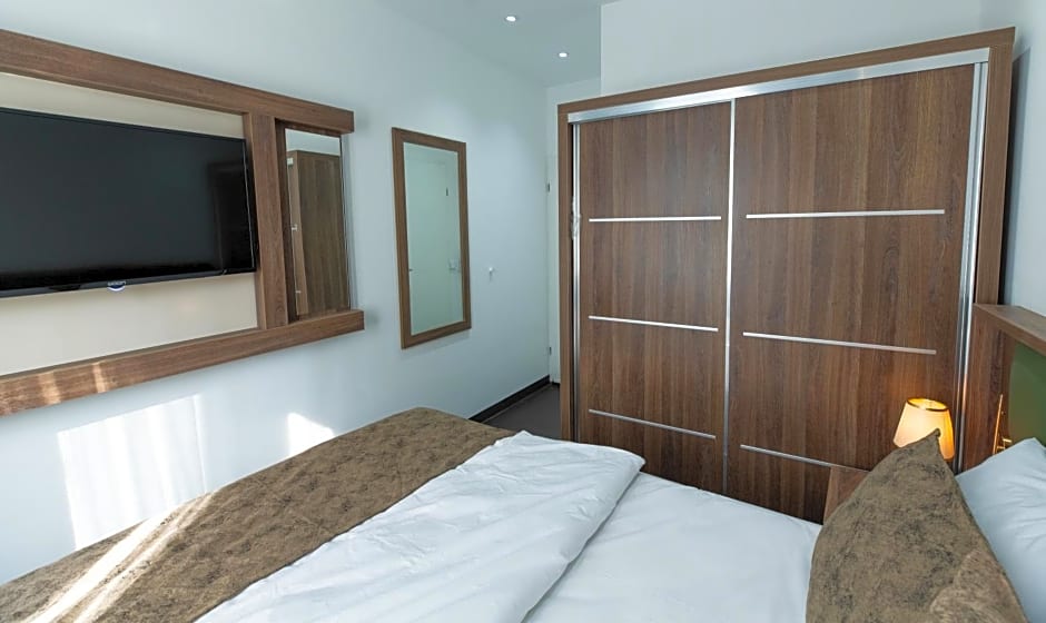 Hotel Cataleya