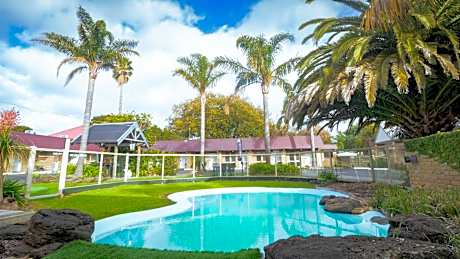 Tropicana Motor Inn