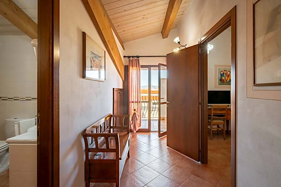 Lola Piccolo Hotel e Appartamenti