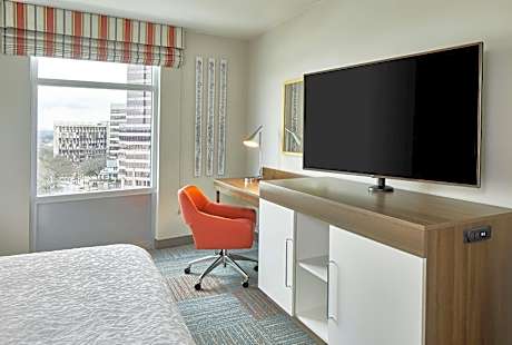 King Studio Suite with Courtyard View - Non-Smoking