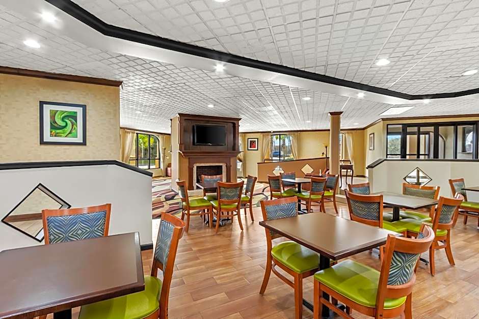 Quality Inn & Suites Florence Civic Center