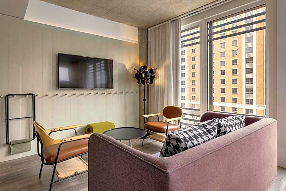 Moxy Washington, DC Downtown