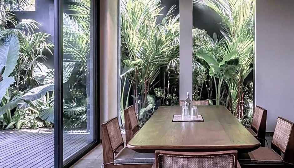 Black Villas Canggu Beach by OXO