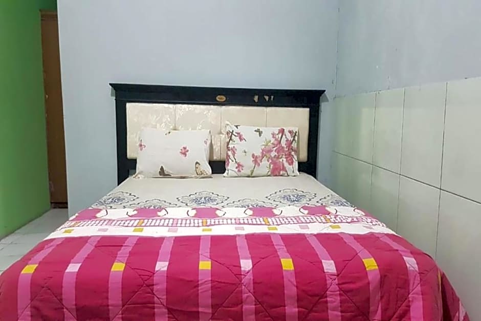 SPOT ON 91105 Hotel Salsabila