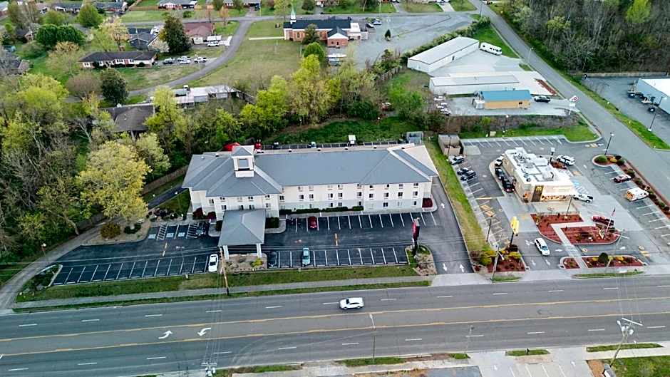 Red Roof Inn Etowah - Athens, TN