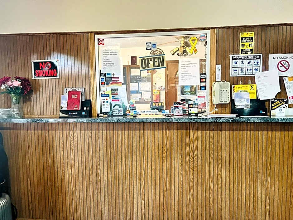 Villa Inn Motel Near Hwy 12 WI Capital O