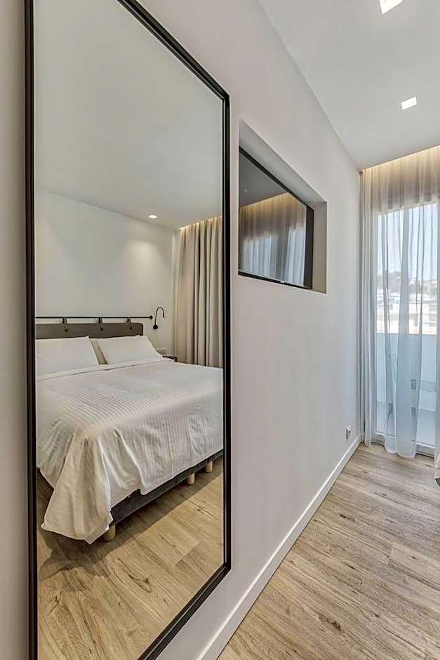 Bitzaro Boutique Hotel