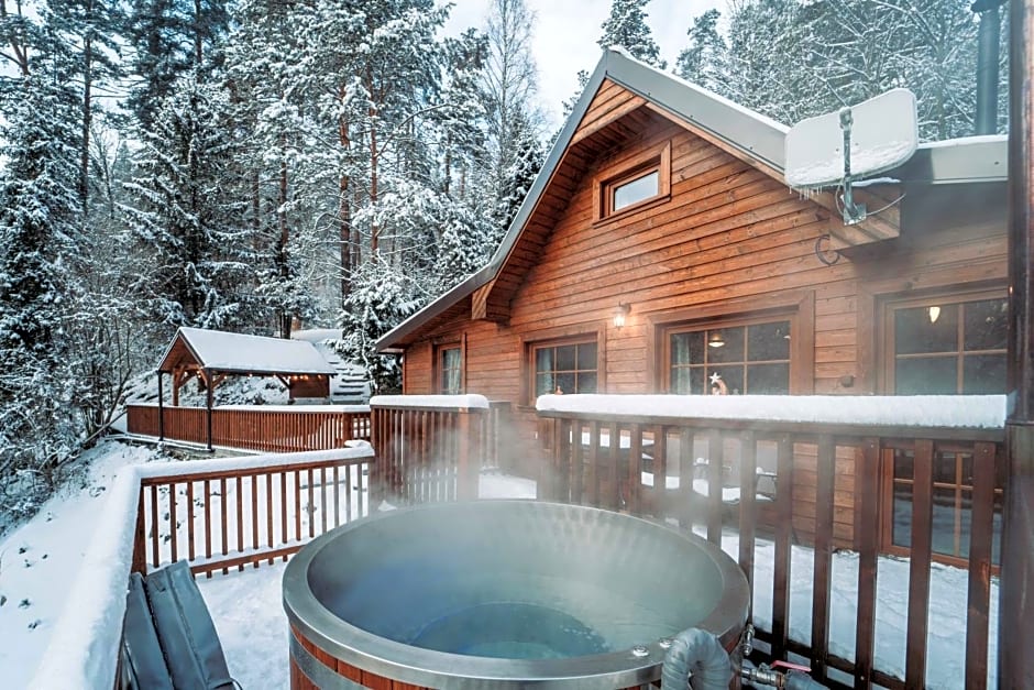 SOVIA WELLNESS CHATA s jacuzzi kaďou a saunou, Čingov