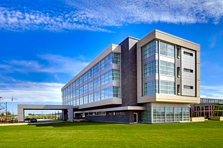 The Hotel At Kirkwood Center