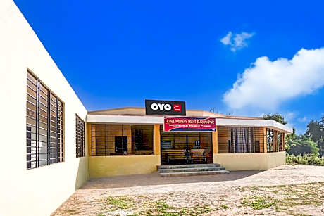 Hotel O Midwaytreat Burhanpur