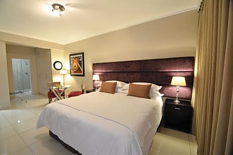 Vredenburg Boutique Lodge