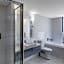 Oaks Adelaide Horizons Suites