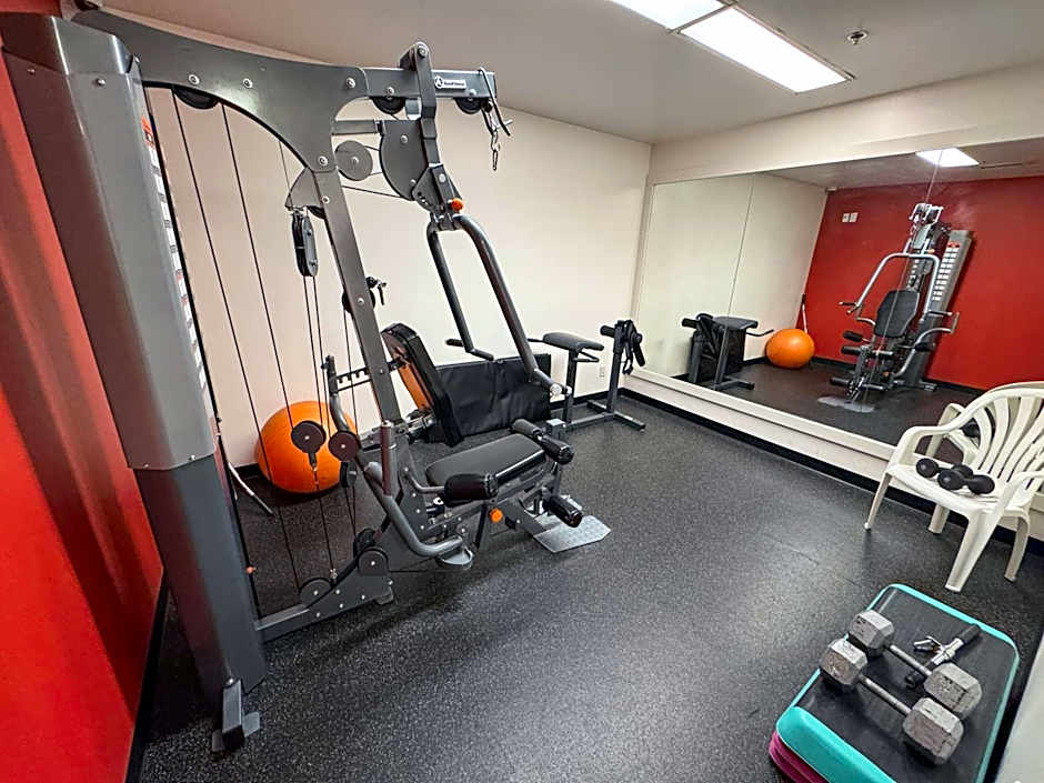 Ramada by Wyndham Sherwood Park